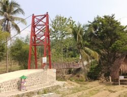 Jembatan Merah Jayaraksa Ciamis, Spot Wisata dengan Pesona Sungai Cikembang