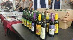 Polres Ciamis mengungkap penyitaan 352 botol minuman keras selama Agustus 2026. Sebanyak 300 botol di antaranya telah dimusnahkan di Polda Jawa Barat.