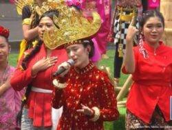 Momen Haru di Istana Saat Tanah Airku Dinyanyikan Shanna Shannon