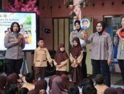 HUT ke-78 Polwan, Polisi Perempuan di Garut Turun Edukasi Anak