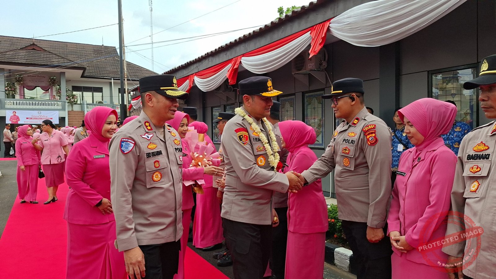 Foto: Kapolda Jawa Barat Irjen Pol. Dr. Pipit Rismanto, S.I.K., M.H. Didampingi Kapolres Ciamis AKBP Eko Iskandar S.H.,S.I.K.,M.Si