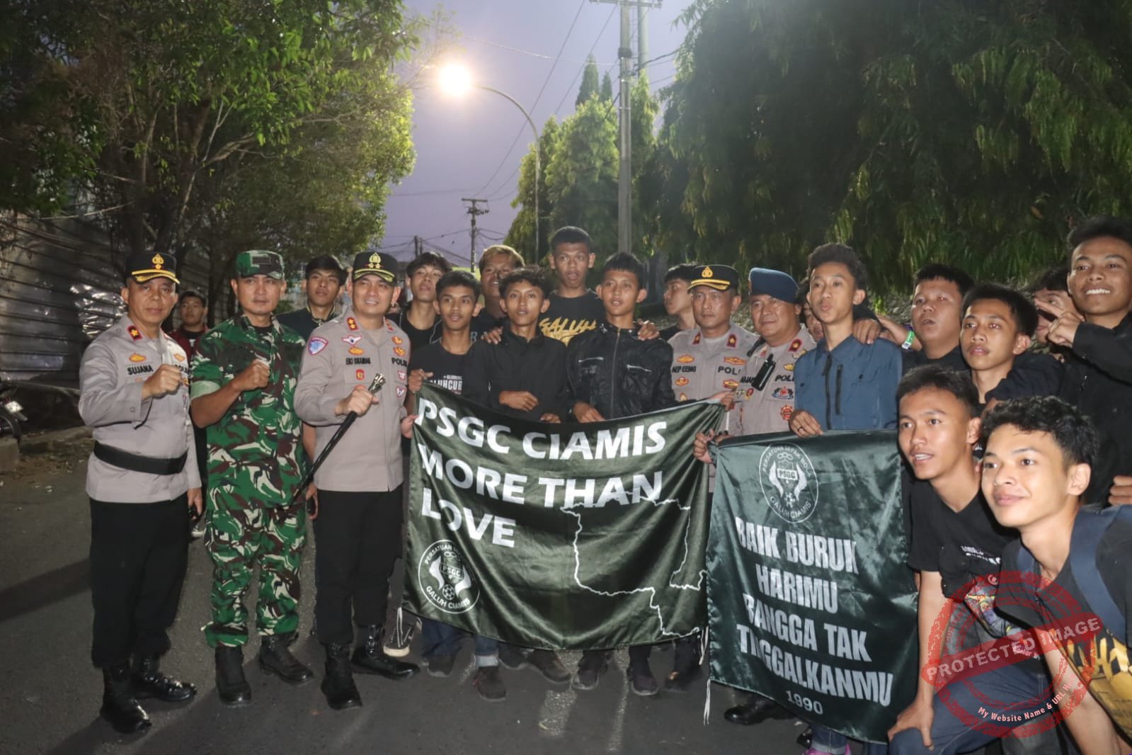 Foto:Kapolres Ciamis AKBP Eko Iskandar, S.H., S.I.K., M.Si.Pastikan Wilayah Aman dan Kondusif Usai Liga 2 Pegadaian Championsip 2026/2027 PSGC Ciamis vs Sumsel Unitide