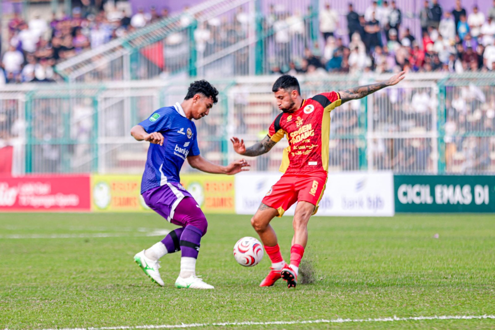 PSGC Ciamis vs Semen Padang di Satdion Galuh Ciamis. (Dok, foto. Istimewa)