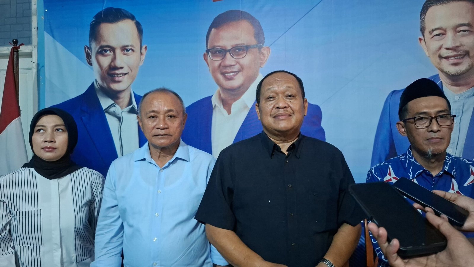 foto: H Komar Ketua DPD PAN Ciamis didampingi H Asep Rahmat Calon Wabu Ciamis saat Safari Politik ke Kantor DPC Partai Demokrat Ciamis, Jumat (30/10/2026).