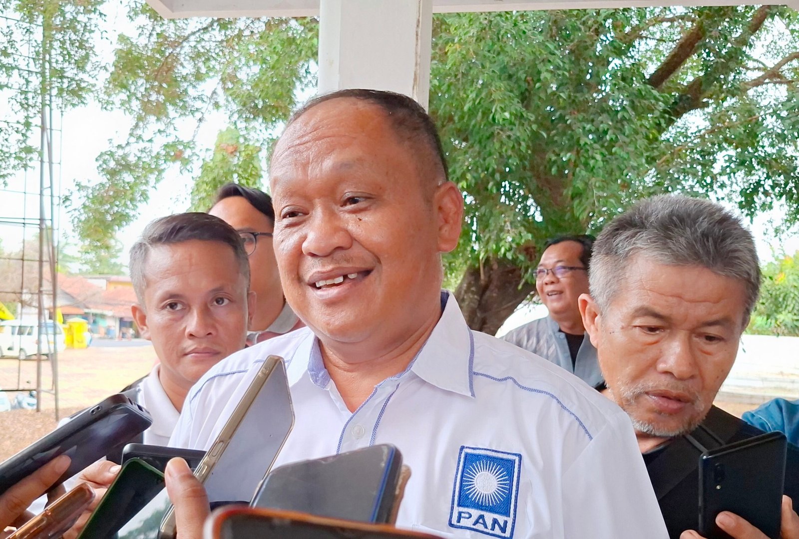 Ketua DPD PAN Kabupaten Ciamis H Komar Hermawan Saat di Wawancarai Sejumlah Awak Media(Foto:Kondusif.com)