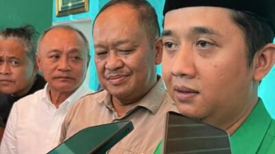 Ketua DPC PPP Kabupaten Ciamis, H. Arief Maosul Affandi (kanan), DPD PAN Ciamis, Drs. H. Komar Hermawan (kiri). (Dok, foto. Fauza/kondusif.com)